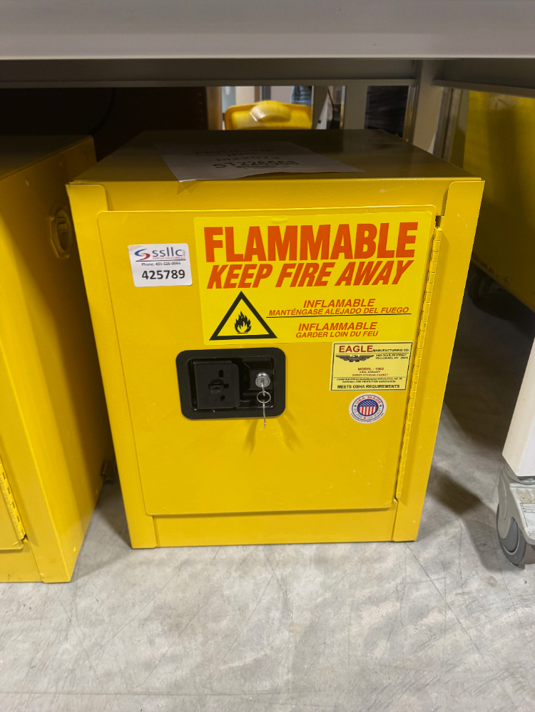 Image of Eagle 4 Gallon Flammable Liquid Storage Cabinet